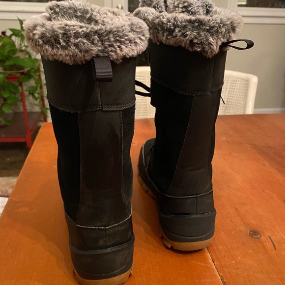 Black Winter Boots - Picture 4 of 6